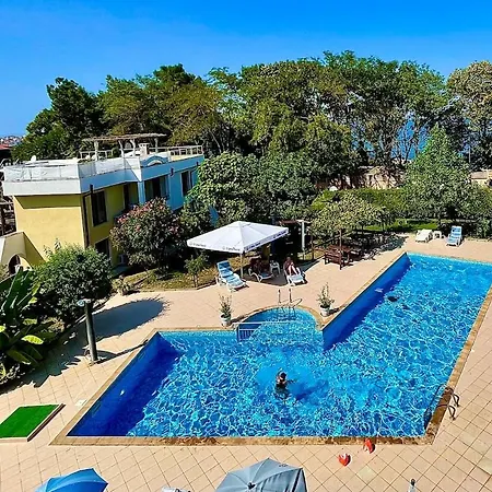 Paradise Bay With Free Parking סוזופול